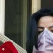 Berlin Michael Jackson in Germany - At the balcony of the Adlon Hotel in Berlin