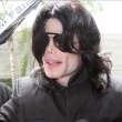Michael and his children arrive at Los Angeles International Airport.