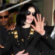 Michael and his children visits Tom's Toys