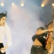 Michael and Slash rehearse for his showstopping performance at the 1995 MTV Video Music Awards.
