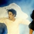 Michael and Slash rehearse for his showstopping performance at the 1995 MTV Video Music Awards.