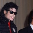 Michael attends an award ceremony held by CBS Records.