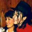 Michael goes on vacation in Bermuda with Maculay Culkin.