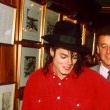 Michael goes on vacation in Bermuda with Maculay Culkin.