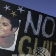 Michael Jackson arrives at the Santa Barbara County courthouse.