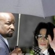 Michael Jackson arrives at the Santa Barbara County courthouse.