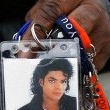 Michael Jackson arrives at the Santa Barbara County courthouse.