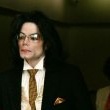 Michael Jackson arrives at the Santa Barbara County courthouse.
