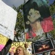 Michael Jackson arrives at the Santa Barbara County courthouse.