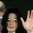 Michael Jackson arrives at the Santa Barbara County courthouse.