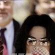 Michael Jackson arrives at the Santa Barbara County courthouse.