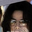 Michael Jackson arrives at the Santa Barbara County courthouse.