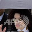Michael Jackson arrives at the Santa Barbara County courthouse.