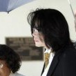 Michael Jackson arrives at the Santa Barbara County courthouse.