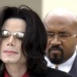 Michael Jackson arrives at the Santa Barbara County courthouse.