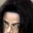 Michael Jackson arrives at the Santa Barbara County courthouse.