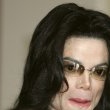 Michael Jackson arrives at the Santa Barbara County courthouse.