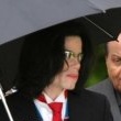Michael Jackson arrives at the Santa Barbara County courthouse.