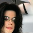 Michael Jackson arrives at the Santa Barbara County courthouse.