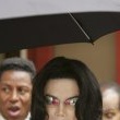 Michael Jackson arrives at the Santa Barbara County courthouse.