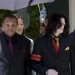 Michael Jackson arrives at the Santa Barbara County courthouse.