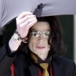 Michael Jackson arrives at the Santa Barbara County courthouse.