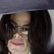 Michael Jackson arrives at the Santa Barbara County courthouse.