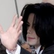 Michael Jackson arrives at the Santa Barbara County courthouse.