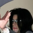 Michael Jackson arrives at the Santa Barbara County courthouse.