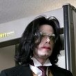 Michael Jackson arrives at the Santa Barbara County courthouse.