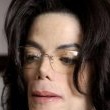 Michael Jackson arrives at the Santa Barbara County courthouse.