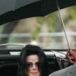 Michael Jackson arrives at the Santa Barbara County courthouse.