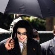 Michael Jackson arrives at the Santa Barbara County courthouse.