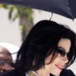 Michael Jackson arrives at the Santa Barbara County courthouse.