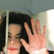 Michael Jackson arrives at the Santa Barbara County courthouse.