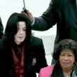 Michael Jackson arrives at the Santa Barbara County courthouse.