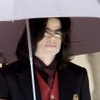 Michael Jackson arrives at the Santa Barbara County courthouse.