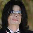 Michael Jackson arrives at the Santa Barbara County courthouse.
