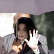Michael Jackson arrives at the Santa Barbara County courthouse.