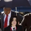 Michael Jackson arrives at the Santa Barbara County courthouse.