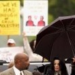 Michael Jackson arrives at the Santa Barbara County courthouse.