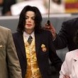 Michael Jackson arrives at the Santa Barbara County courthouse.