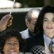 Michael Jackson arrives at the Santa Barbara County courthouse.