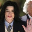 Michael Jackson arrives at the Santa Barbara County courthouse.