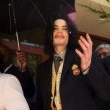 Michael Jackson arrives at the Santa Barbara County courthouse.