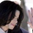 Michael Jackson arrives at the Santa Barbara County courthouse.