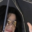 Michael Jackson arrives at the Santa Barbara County courthouse.