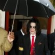 Michael Jackson arrives at the Santa Barbara County courthouse.