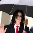 Michael Jackson arrives at the Santa Barbara County courthouse.