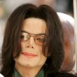 Michael Jackson arrives at the Santa Barbara County courthouse.